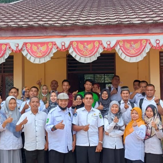 Kujungan Pengawas ke SMKN 1 TUAH KEMUNING Kujungan Pengawas ke SMKN 1 TUAH KEMUNING